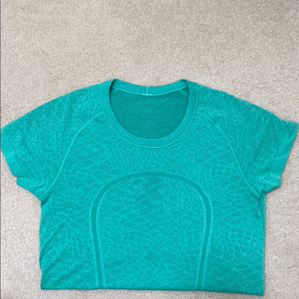 Lulu workout top